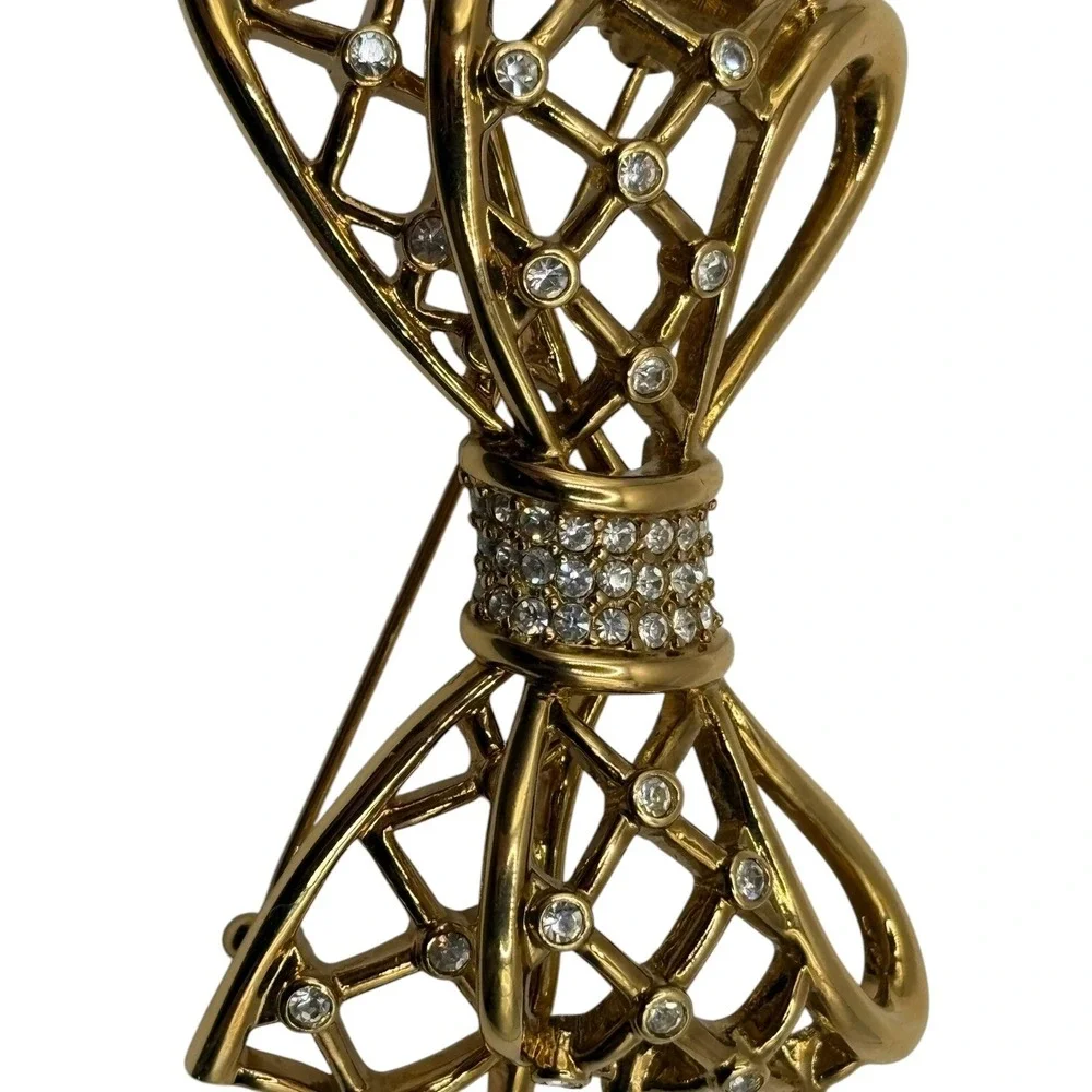 Swan Signed SWAROVSKI Open Bow Brooch Pin Icy Clear Crystals‎ Gold Tone Ribbon